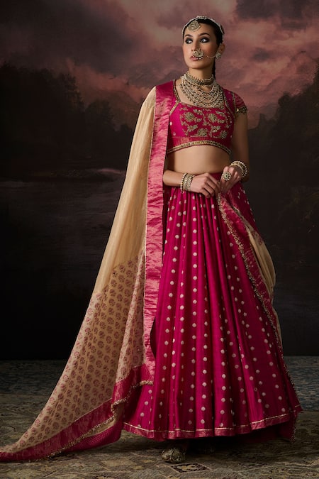 Swatti Kapoor Pink Embroidery Adnan Floral Woven Dupatta