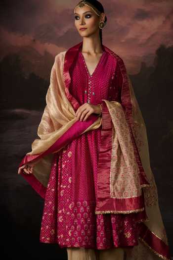 Shop_Swatti Kapoor_Pink Embroidery Adnan Floral Woven Dupatta _Online_at_Aza_Fashions