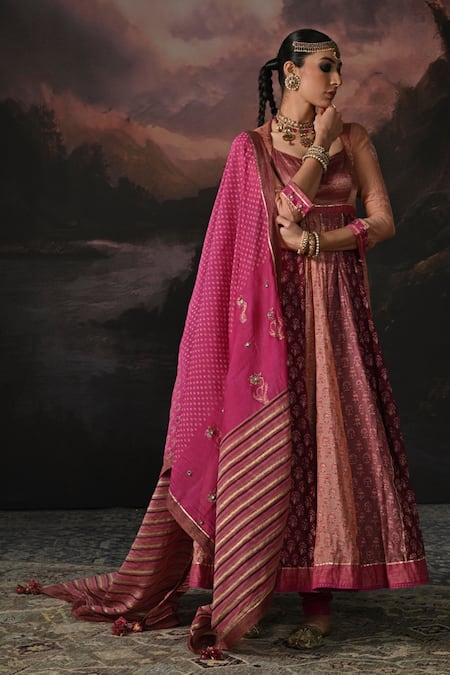 Shop_Swatti Kapoor_Pink Embroidery Haniya Floral Dupatta _at_Aza_Fashions