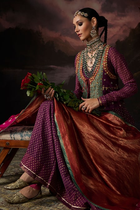 Shop Swatti Kapoor Multi Color V-neck Abeer Gilet Online at Aza Fashions Shop_Swatti Kapoor_Multi Color V-neck Abeer Gilet _Online_at_Aza_Fashions