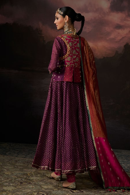 Swatti Kapoor Bushra Stripe Woven Dupatta 