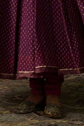 Swatti Kapoor_Purple Beads, Pom-poms V-neck Fiza Floral Woven Anarkali Set _Online_at_Aza_Fashions