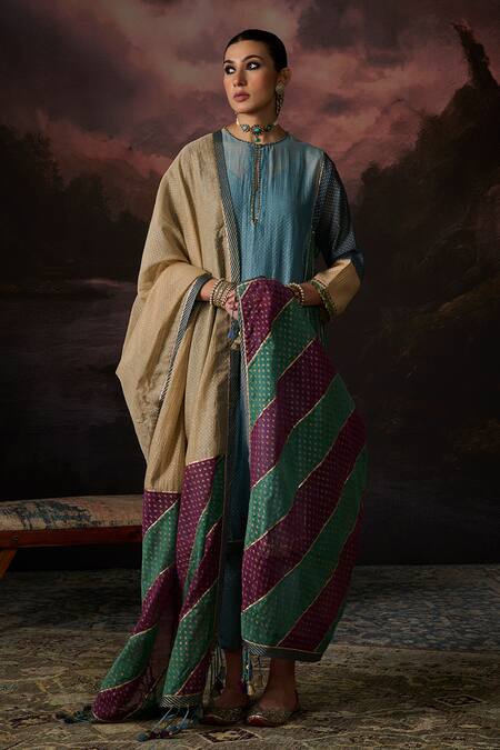 Swatti Kapoor_Blue Cotton Zari Round Neck Tara Woven Kurta Set _Online_at_Aza_Fashions