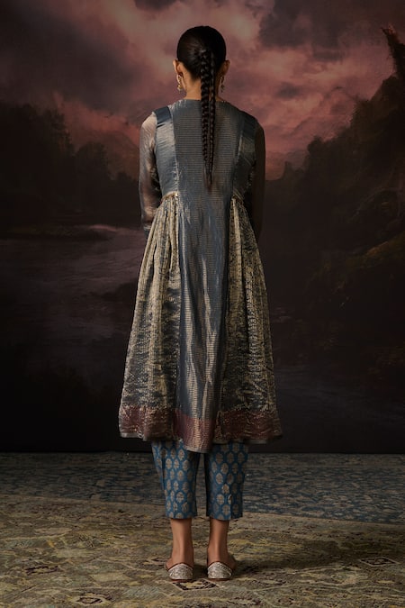 Swatti Kapoor Hina Stripe Woven Kurta 