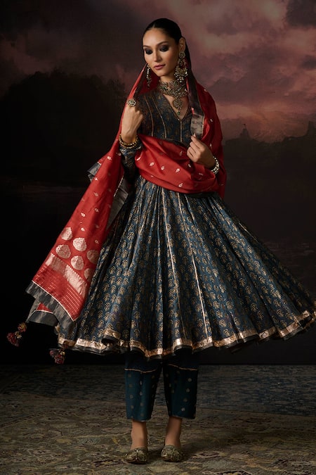 Swatti Kapoor Blue Embroidery Round Neck Sufia Floral Kurta Online at Aza Fashions Swatti Kapoor_Blue Embroidery Round Neck Sufia Floral Kurta _Online_at_Aza_Fashions