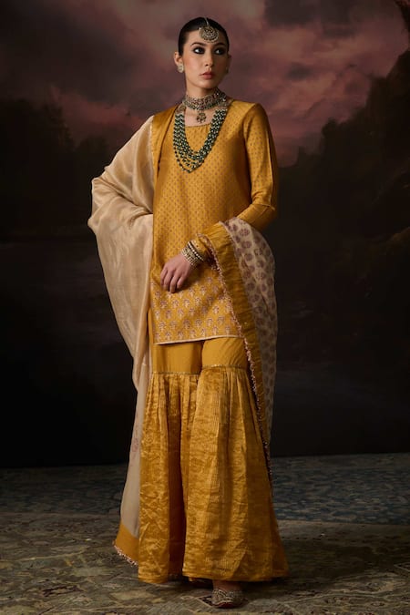Swatti Kapoor Yellow Zari Sahil Woven Gharara Online at Aza Fashions Swatti Kapoor_Yellow Zari Sahil Woven Gharara _Online_at_Aza_Fashions