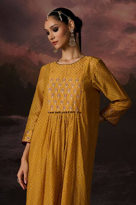 Swatti Kapoor Yellow Chanderi Embroidery Round Neck Ayaan Floral Print Kurta Online at Aza Fashions Swatti Kapoor_Yellow Chanderi Embroidery Round Neck Ayaan Floral Print Kurta _Online_at_Aza_Fashions