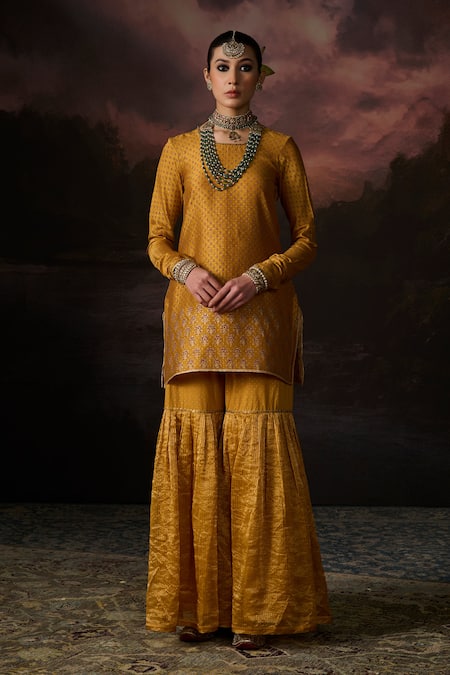 Shop_Swatti Kapoor_Yellow Chanderi Embroidery, Zari Round Neck Firoz Floral Print Kurta Set _Online_at_Aza_Fashions