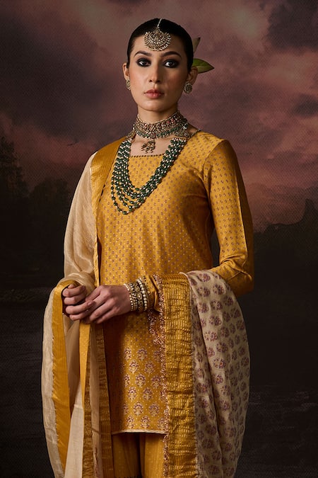 Buy Swatti Kapoor Yellow Cotton, Chanderi Round Neck Ayaan Floral Print Kurta Set Online at Aza Fashions Buy_Swatti Kapoor_Yellow Cotton, Chanderi Round Neck Ayaan Floral Print Kurta Set _Online_at_Aza_Fashions