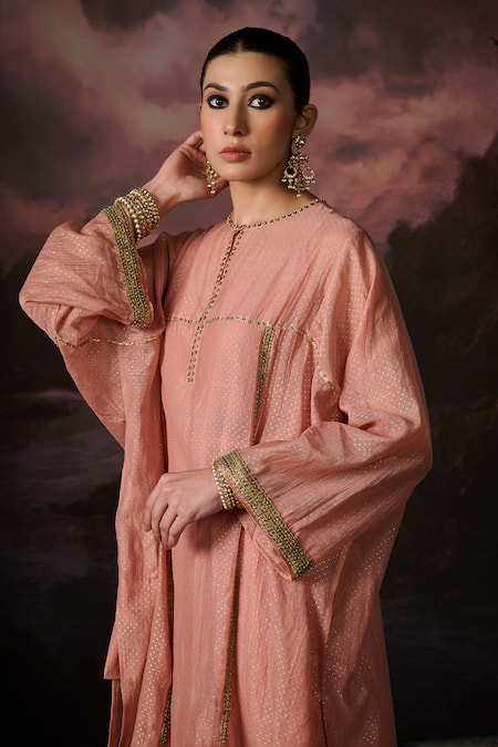 Swatti Kapoor_Pink Chanderi, Cotton Round Neck Zia Woven Kaftan Set _Online_at_Aza_Fashions