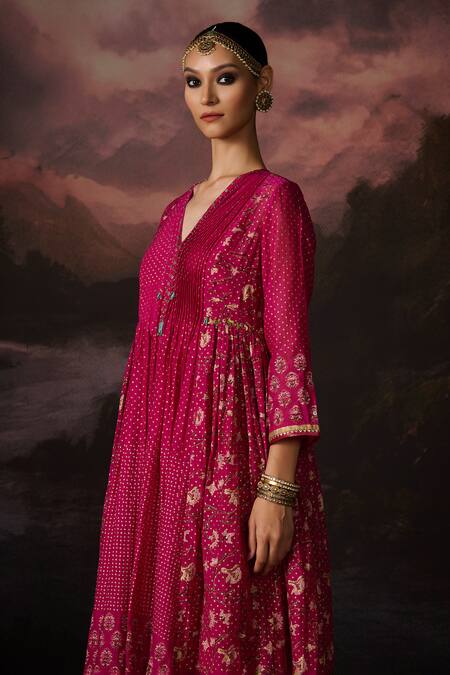 Buy Swatti Kapoor Pink Cotton Embroidery V-neck Zoya Woven Kurta Set Buy_Swatti Kapoor_Pink Cotton Embroidery V-neck Zoya Woven Kurta Set