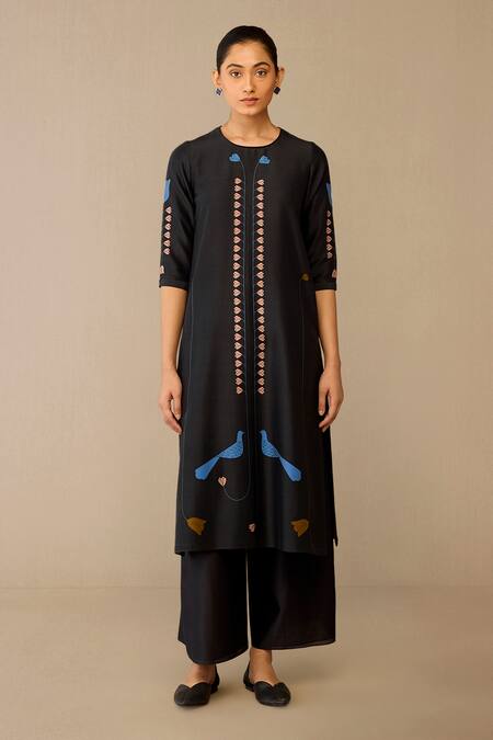 Ampm_Black Chanderi Embroidery Round Neck Shaza Kurta Set _at_Aza_Fashions