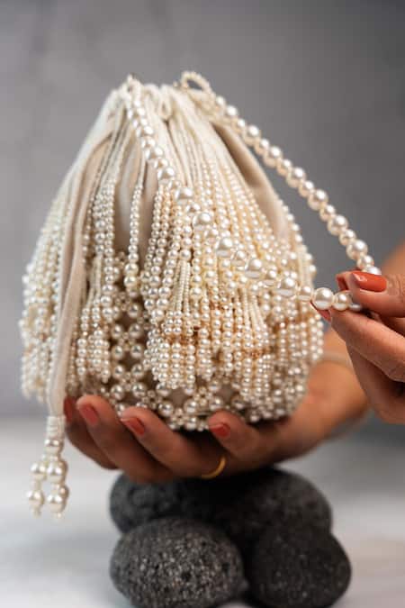 Nayaab By Sonia_White Pearls Raindrops Tassel Potli _Online_at_Aza_Fashions