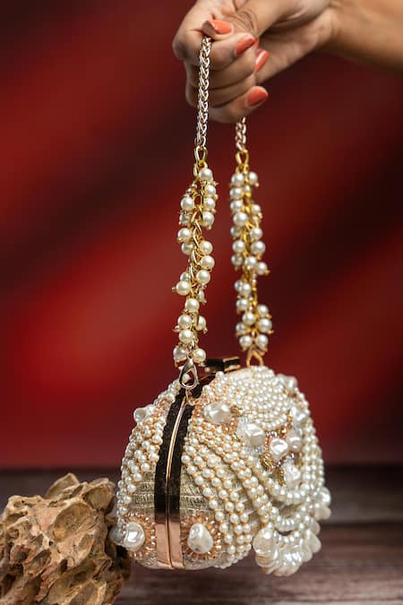 Buy Nayaab By Sonia Cream Pearls Adorn Kasse Gold Clutch Online at Aza Fashions Buy_Nayaab By Sonia_Cream Pearls Adorn Kasse Gold Clutch _Online_at_Aza_Fashions