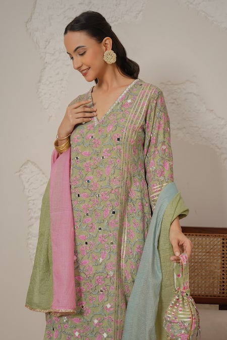 Nemaani_Green Modal, Cotton Gota Patti, Mirrors V-neck Saanjh Hand Block Print Kurta Set _at_Aza_Fashions