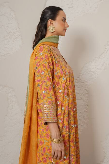 Buy_Nemaani_Yellow Modal, Cotton Gota Patti, Mirrors Square Noor Hand Block Print Kurta Set _Online_at_Aza_Fashions