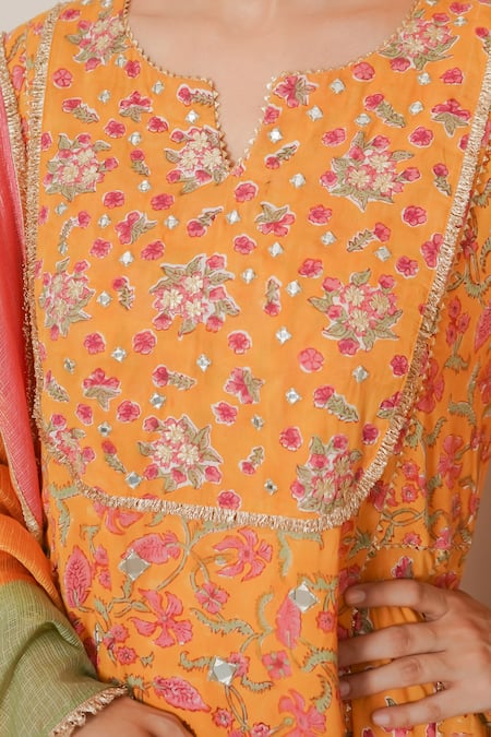 Shop_Nemaani_Yellow Modal, Cotton Gota Patti, Mirrors Round Sitara Hand Block Print Kurta Set 