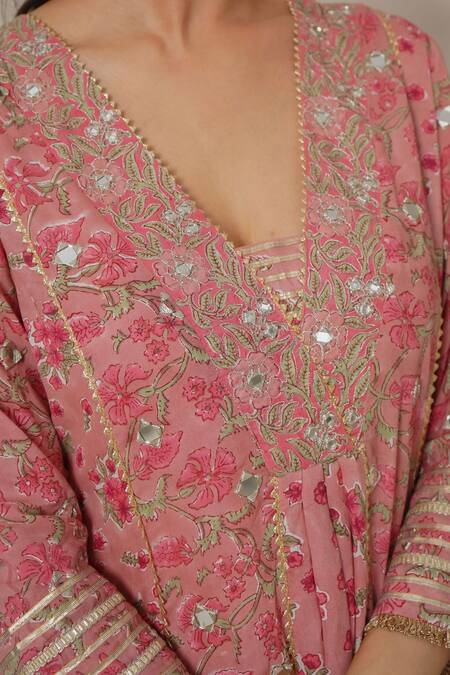 Buy_Nemaani_Pink Modal, Cotton Gota Patti, Mirrors V-neck Ira Hand Block Print Kurta Set 