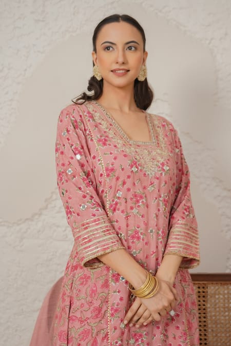 Buy_Nemaani_Pink Modal, Cotton Gota Patti, Mirrors, Nayra Hand Block Print Kurta Set _Online_at_Aza_Fashions