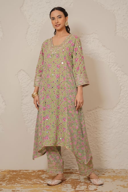 Nemaani_Green Modal, Cotton Gota Patti, Mirrors Round Nayra Hand Block Print Kurta Set _Online_at_Aza_Fashions