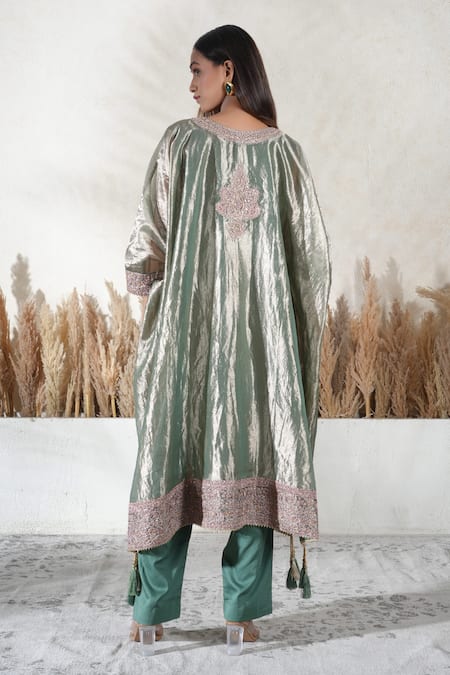 Vedika Soni Embroidered Kaftan Set 