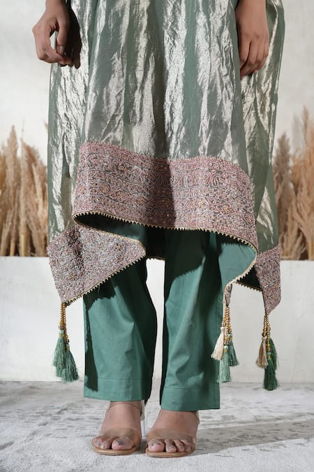 Buy_Vedika Soni_Green Tissue, Cotton, Crepe Tassels, Embroidery V-neck Kaftan Set _Online_at_Aza_Fashions