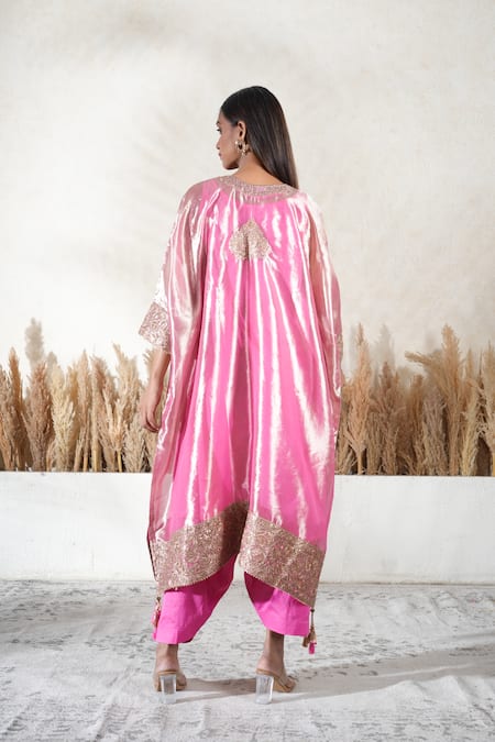 Vedika Soni_Pink Tissue, Cotton, Crepe Embroidery V-neck Kaftan Set _at_Aza_Fashions