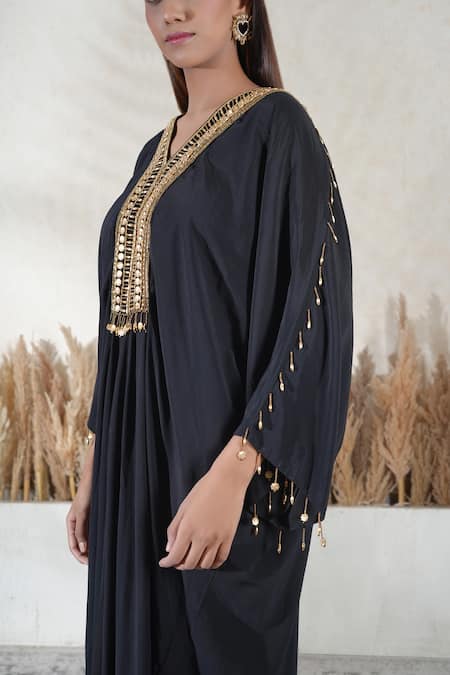 Vedika Soni_Black Beads V-neck Embroidered Kaftan _Online_at_Aza_Fashions
