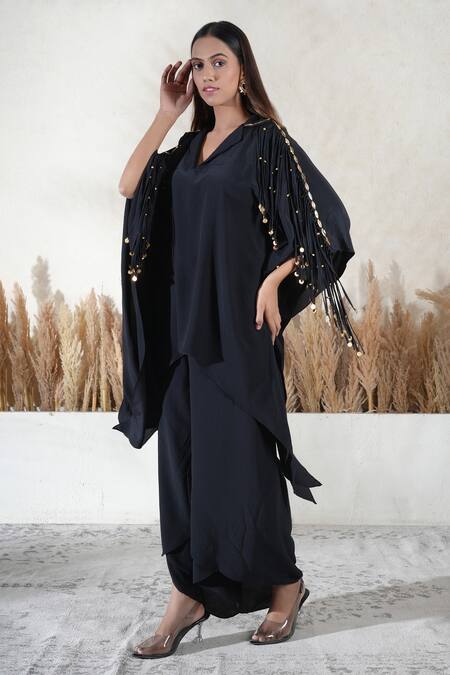 Buy_Vedika Soni_Black Tassels V-neck Placement Embroidered Kaftan Set _Online_at_Aza_Fashions