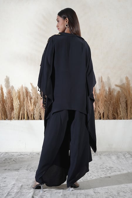 Vedika Soni Placement Embroidered Kaftan Set 