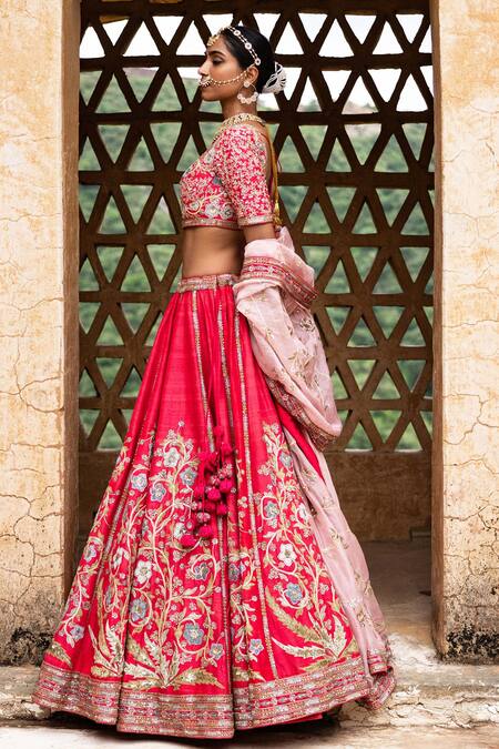 Aangan By Parul_Red Silk Embroidery Leaf Neck Floral Whispers Lehenga Set _at_Aza_Fashions