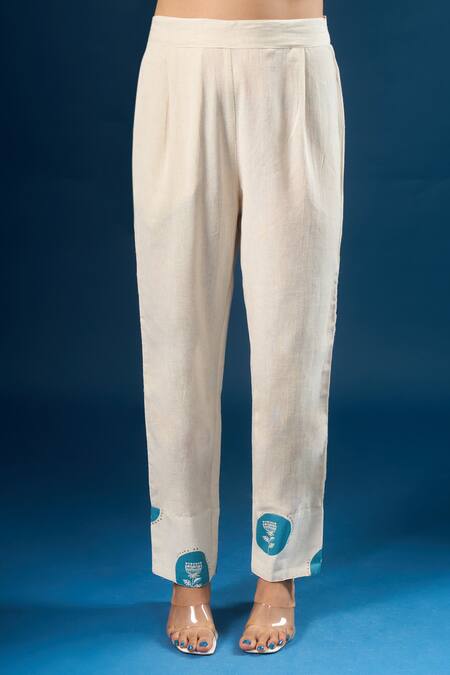 Shop_Naintara Bajaj_Off White Cotton Split V-neck Floral Print Kurta With Pant _Online_at_Aza_Fashions