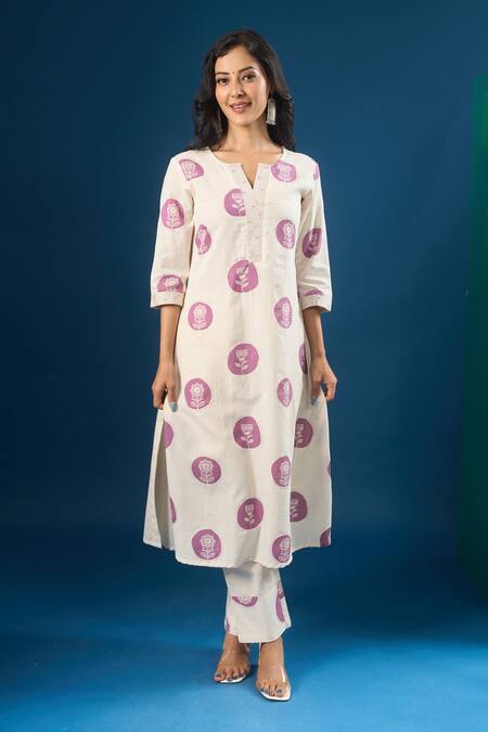 Buy Naintara Bajaj Off White Cotton Split V-neck Flower Print Kurta With Pant Buy_Naintara Bajaj_Off White Cotton Split V-neck Flower Print Kurta With Pant