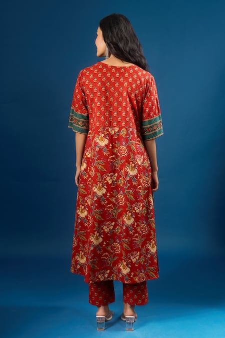 Naintara Bajaj Floral Print Kurta Pant Set 