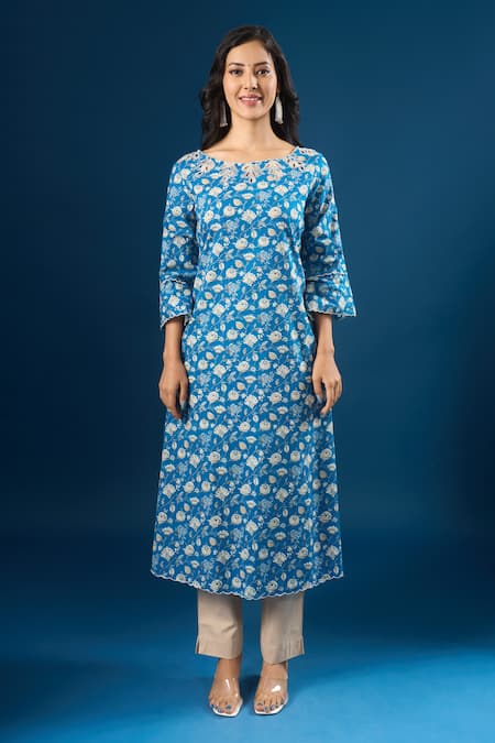 Shop_Naintara Bajaj_Blue Cotton Round Neck Flower Print Kurta With Pant _Online_at_Aza_Fashions