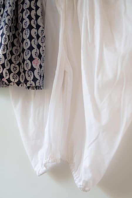 Love The World Today_Black Cotton Fabric Flowers Nila Monstera Print Kurta Set_Online_at_Aza_Fashions