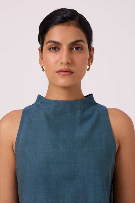 Buy_The Summer House_Blue Handloom Cotton High Neck Ernest Handwoven Cropped Top 