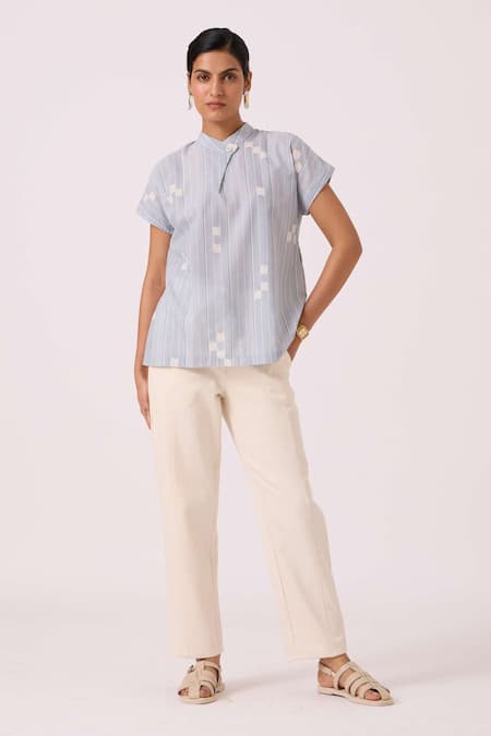 The Summer House Blue Handloom Cotton Collared Kitty Ikat Top Online at Aza Fashions The Summer House_Blue Handloom Cotton Collared Kitty Ikat Top _Online_at_Aza_Fashions