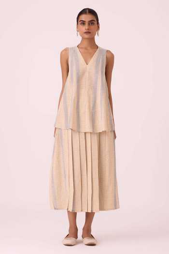 The Summer House Beige Handloom Cotton V-neck Nastasya Handwoven Top Online at Aza Fashions The Summer House_Beige Handloom Cotton V-neck Nastasya Handwoven Top _Online_at_Aza_Fashions