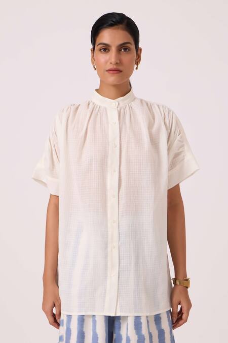 The Summer House Off White Handloom Cotton Mandarin Collar Patt Handwoven Top at Aza Fashions The Summer House_Off White Handloom Cotton Mandarin Collar Patt Handwoven Top _at_Aza_Fashions