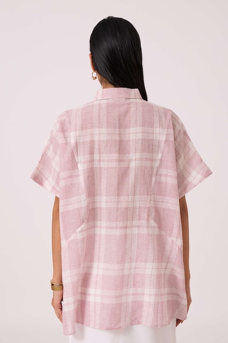 Shop The Summer House Off White Cotton Collared Sibyl Checkered Handwoven Shirt at Aza Fashions Shop_The Summer House_Off White Cotton Collared Sibyl Checkered Handwoven Shirt _at_Aza_Fashions