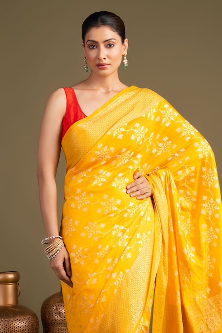 Zal From Benaras Yellow Silk Pure Banarasi Handloom Saree With Unstitched Blouse Piece Online at Aza Fashions Zal From Benaras_Yellow Silk Pure Banarasi Handloom Saree With Unstitched Blouse Piece _Online_at_Aza_Fashions