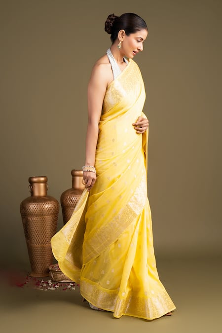 Zal From Benaras_Yellow Silk Pure Monga Banarasi Handloom Saree With Unstitched Blouse Piece _Online_at_Aza_Fashions