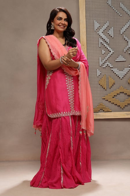 Buy_Kyra By Bhavna_Magenta Chanderi, Cotton Gota Patti, Tassels Round Neck Fiori Pink Kurta Set _Online_at_Aza_Fashions