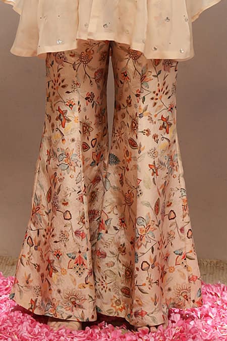 Buy_Kyra By Bhavna_Beige Tissue Cut Work, Sequins V-neck Amber Bling Jacket Set  