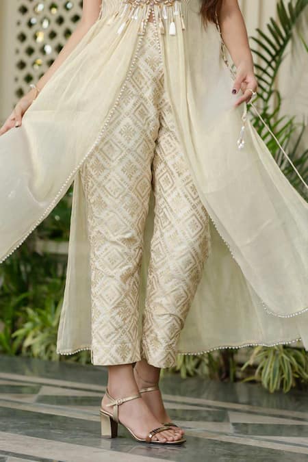 Buy Farha Syed Ivory Tissue, Chiffon, Brocade Pearls, Zari, Beige Kurta Pant Bustier Set Buy_Farha Syed_Ivory Tissue, Chiffon, Brocade Pearls, Zari, Beige Kurta Pant Bustier Set