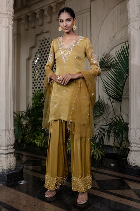 Farha Syed Yellow Tissue, Chiffon, Silk, Satin, Tulle Pearls, Hand Embroidered Kurta Set 
