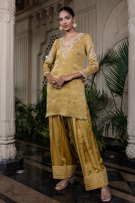 Buy Farha Syed Yellow Tissue, Chiffon, Silk, Satin, Tulle Pearls, Hand Embroidered Kurta Set Buy_Farha Syed_Yellow Tissue, Chiffon, Silk, Satin, Tulle Pearls, Hand Embroidered Kurta Set