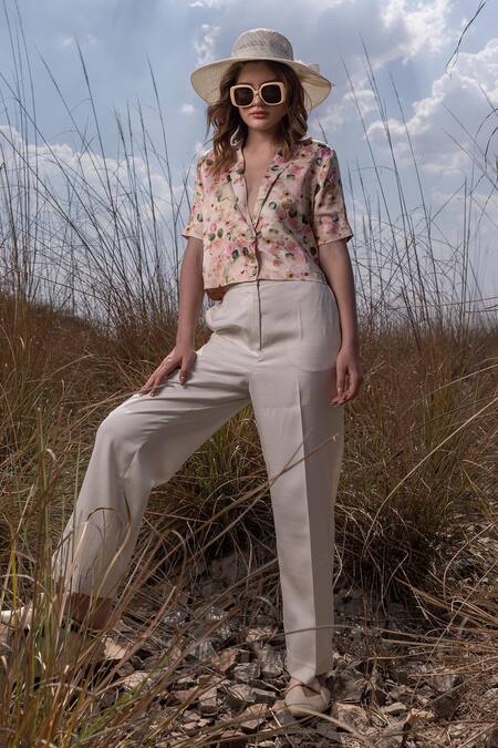 AFRIYA Pink Linen Whispering Pastels Short Blazer at Aza Fashions AFRIYA_Pink Linen Whispering Pastels Short Blazer _at_Aza_Fashions