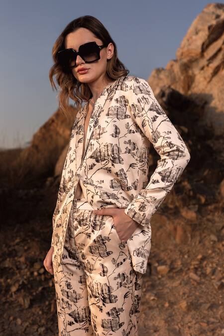 AFRIYA White Linen, Satin Floral Reverie Trouser Online at Aza Fashions AFRIYA_White Linen, Satin Floral Reverie Trouser _Online_at_Aza_Fashions